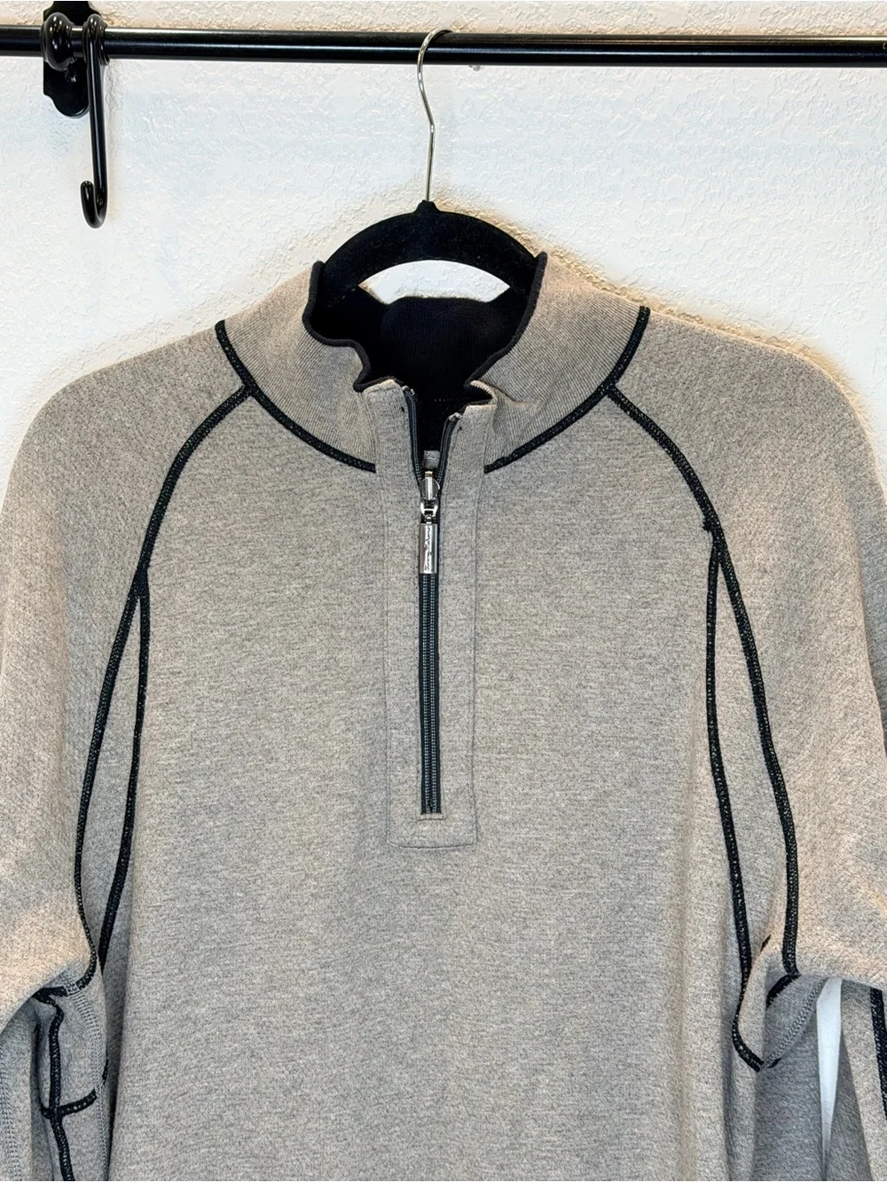 Tommy Bahama Reversible Half Zip Pullover NWT! in Midnight Oil size Large